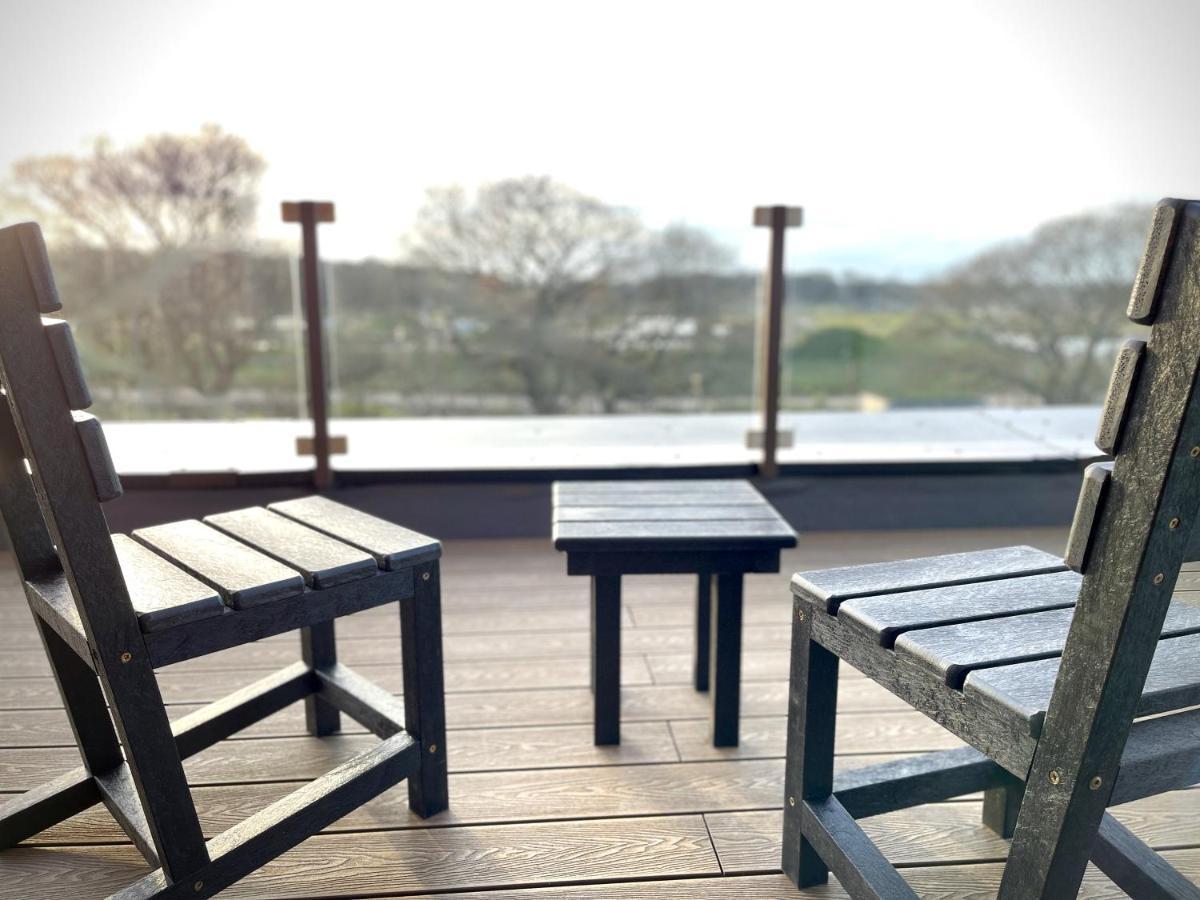 Hex Wildlife Hotel At Yorkshire Wildlife Park Doncaster Exterior foto